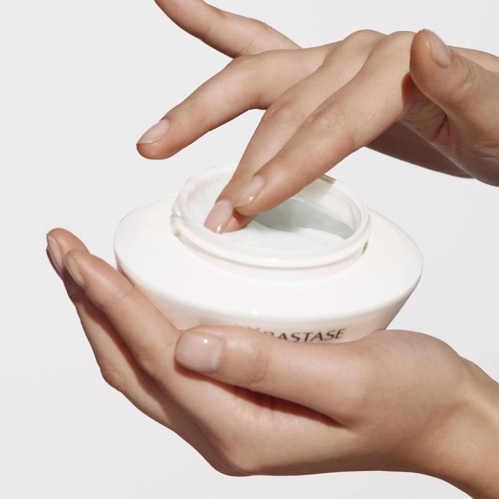 lookfantastic Kérastase Nutritive Masquintense Riche Intensiv Nährende Reichhaltige Maske für Sehr Trockenes Mittleres bis Dickes Haar 200 ml Clearance-Verkauf