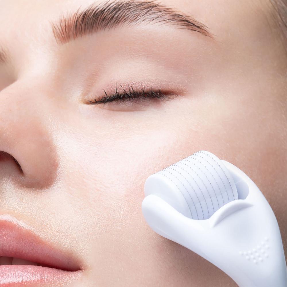 lookfantastic brushworks HD Micro Needle Derma Roller Online Shopping