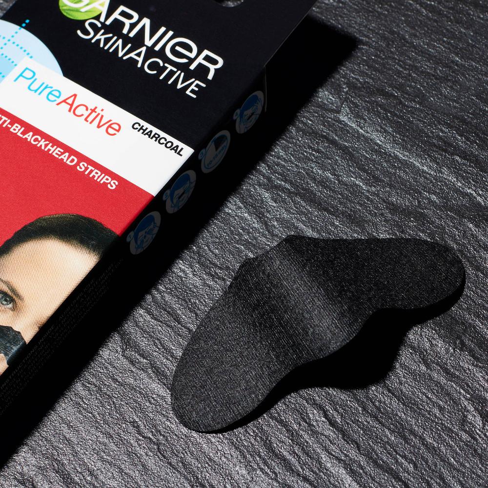 lookfantastic Garnier Pure Active Charcoal Anti-Blackhead Nose Strips x 4 Lagerräumung