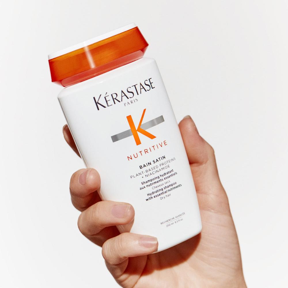 lookfantastic Kérastase Nutritive Bain Satin Feuchtigkeitsspendendes Shampoo für Trockenes Haar 250 ml Begrenzt auf 3 Tage