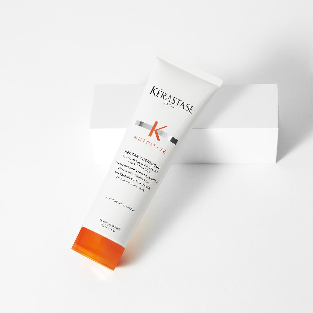 lookfantastic Kérastase Nutritive Nectar Thermique Verschönernde Anti-Frizz-Föhnmilch für Trockenes Mittleres bis Dickes Haar 150 ml Im Verkauf