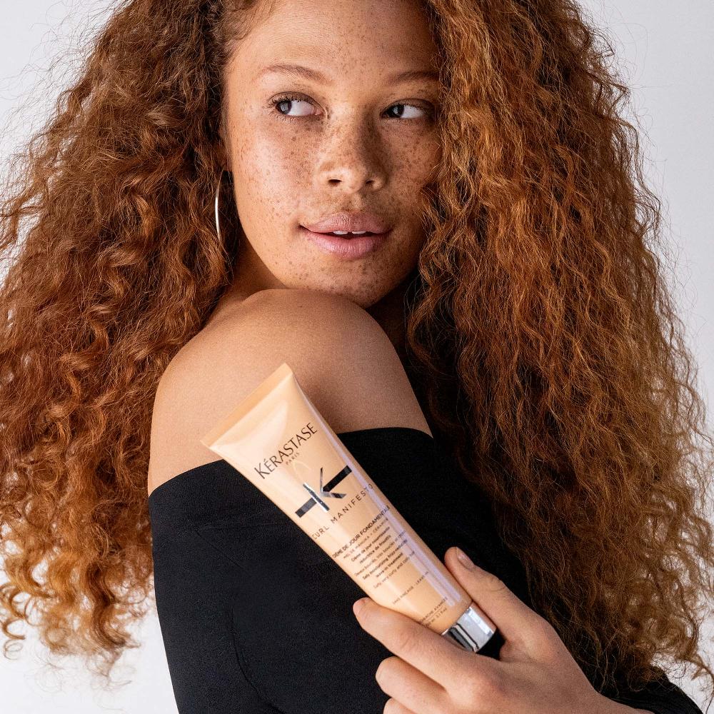 lookfantastic Kerastase Curl Manifesto Crème De Jour Fondamentale Leave-In-Cream 150ml Kostenloser Versand