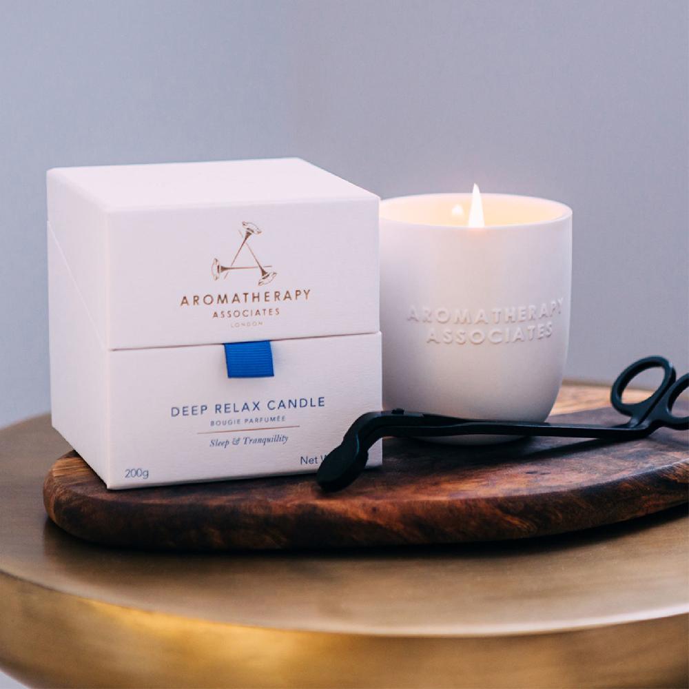 lookfantastic Aromatherapy Associates Deep Relax Candle 200g Saisonschlussverkauf