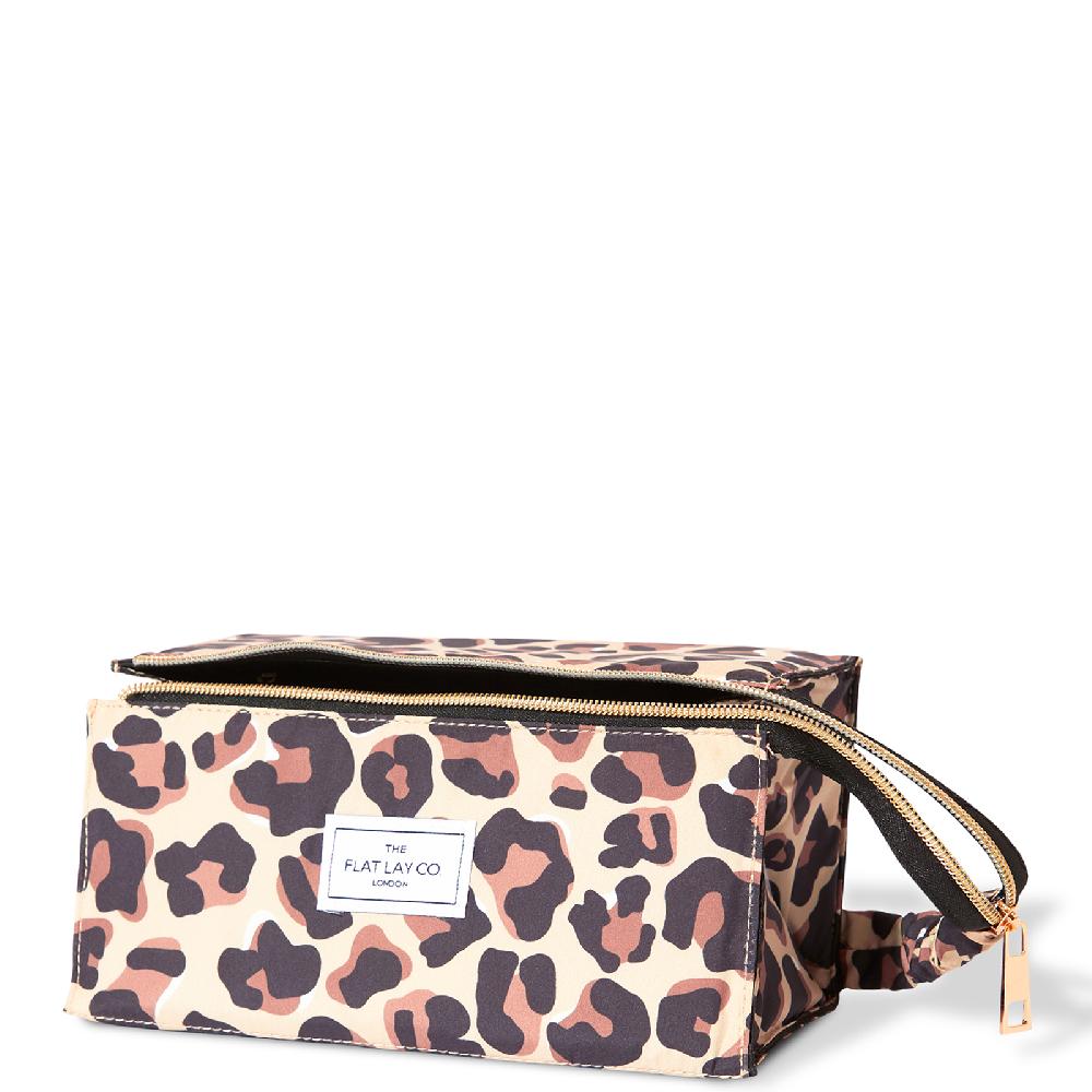 lookfantastic The Flat Lay Co. Open Flat Box Bag - Leopard Print Letzte 3 Tage