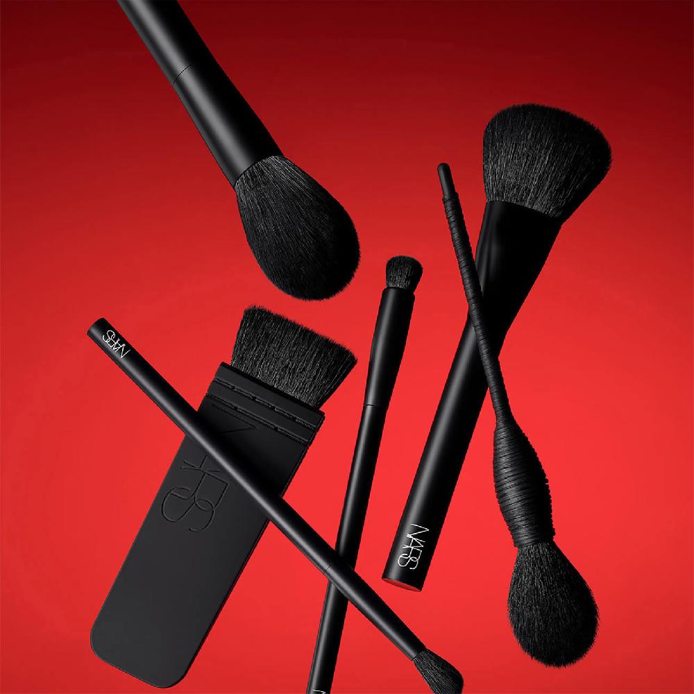 lookfantastic NARS Verwisch-Pinsel Großer Ausverkauf