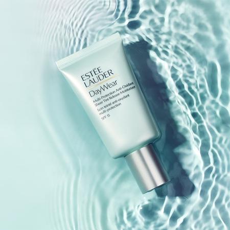 Estée Lauder Estée Lauder DayWear Multi-Protection Anti-Oxidant Sheer Tint Release Moisturizer SPF 15 tonisierende hydratierende Creme für alle Hauttypen Riesige Ersparnisse