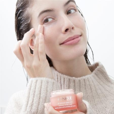 Clinique Clinique All About Eyes™ Rich feuchtigkeitsspendende Augencreme gegen Schwellungen und Augenringe Günstiger Verkauf