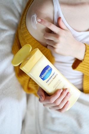Vaseline Vaseline Essential Healing Bodylotion Bis zu 50% Rabatt