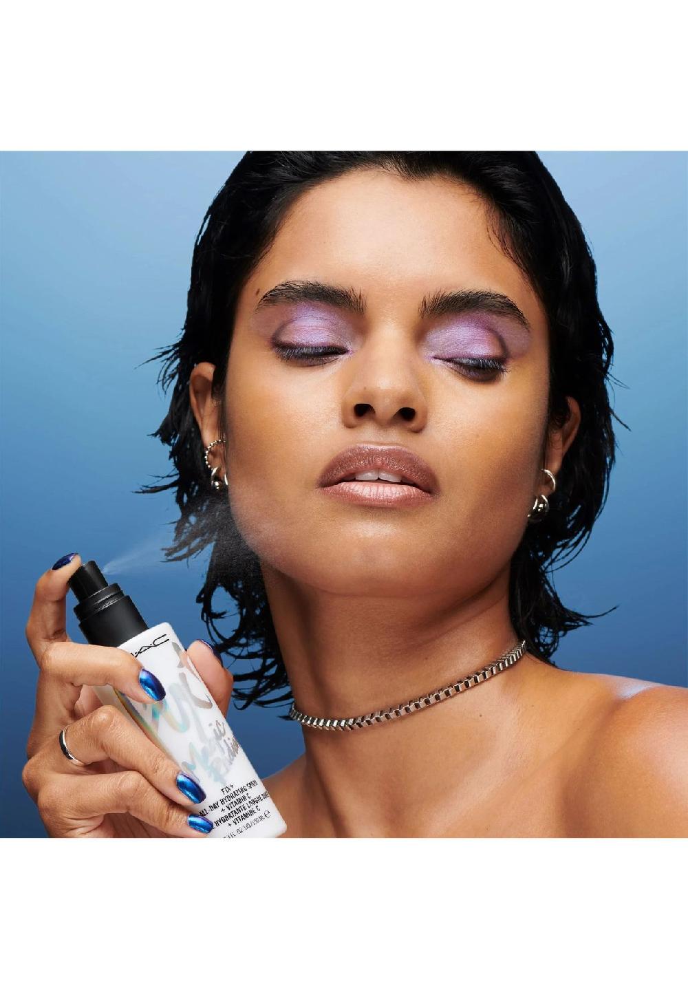 M·A·C MAGIC RADIANCE All-Day Hydrating Spray + Vitamin C Black Friday